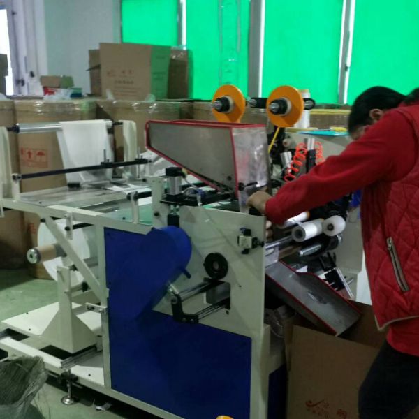高速全自动遮蔽膜胶带贴合开云online(中国)